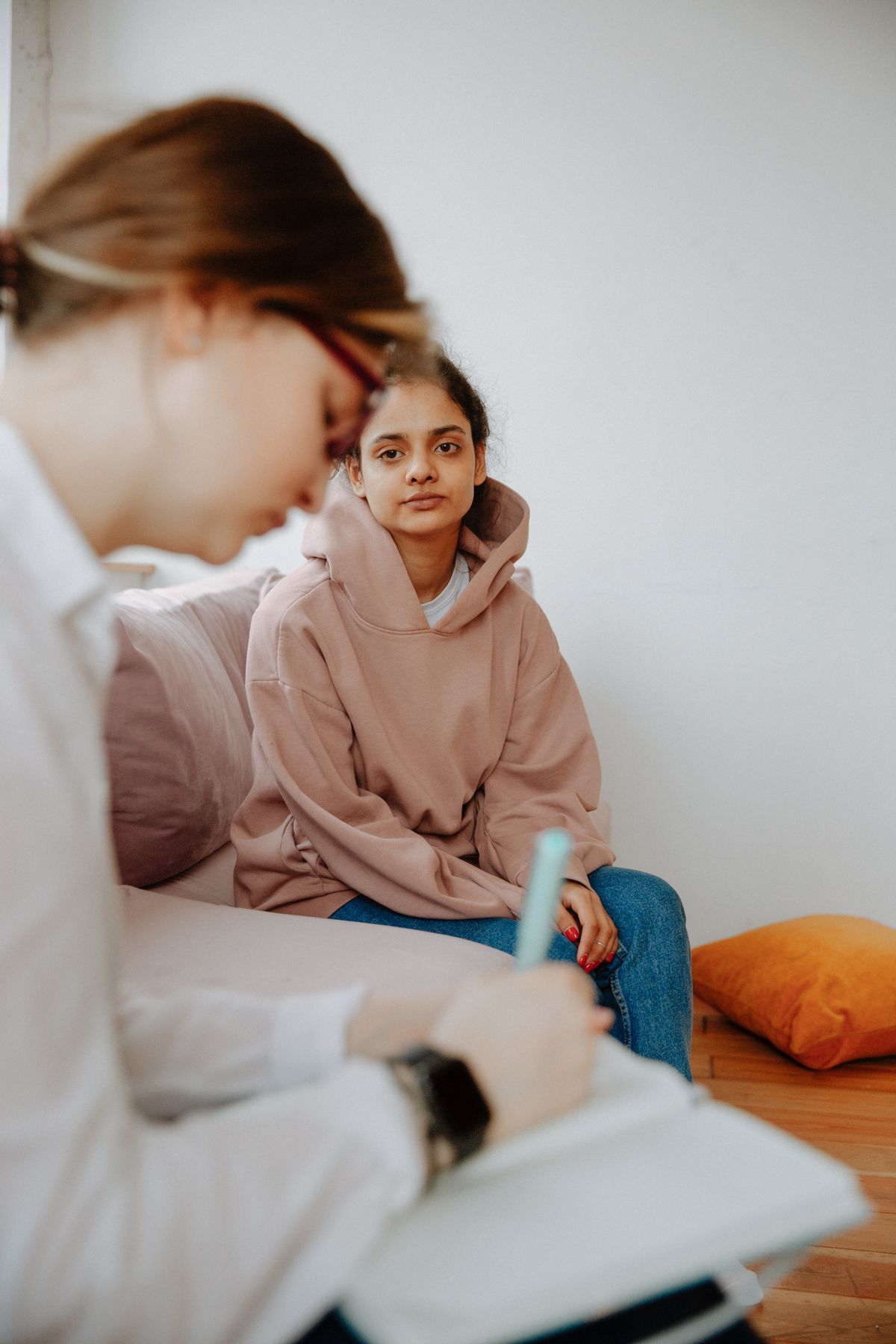 Therapist and client during an individual therapy session in Brampton